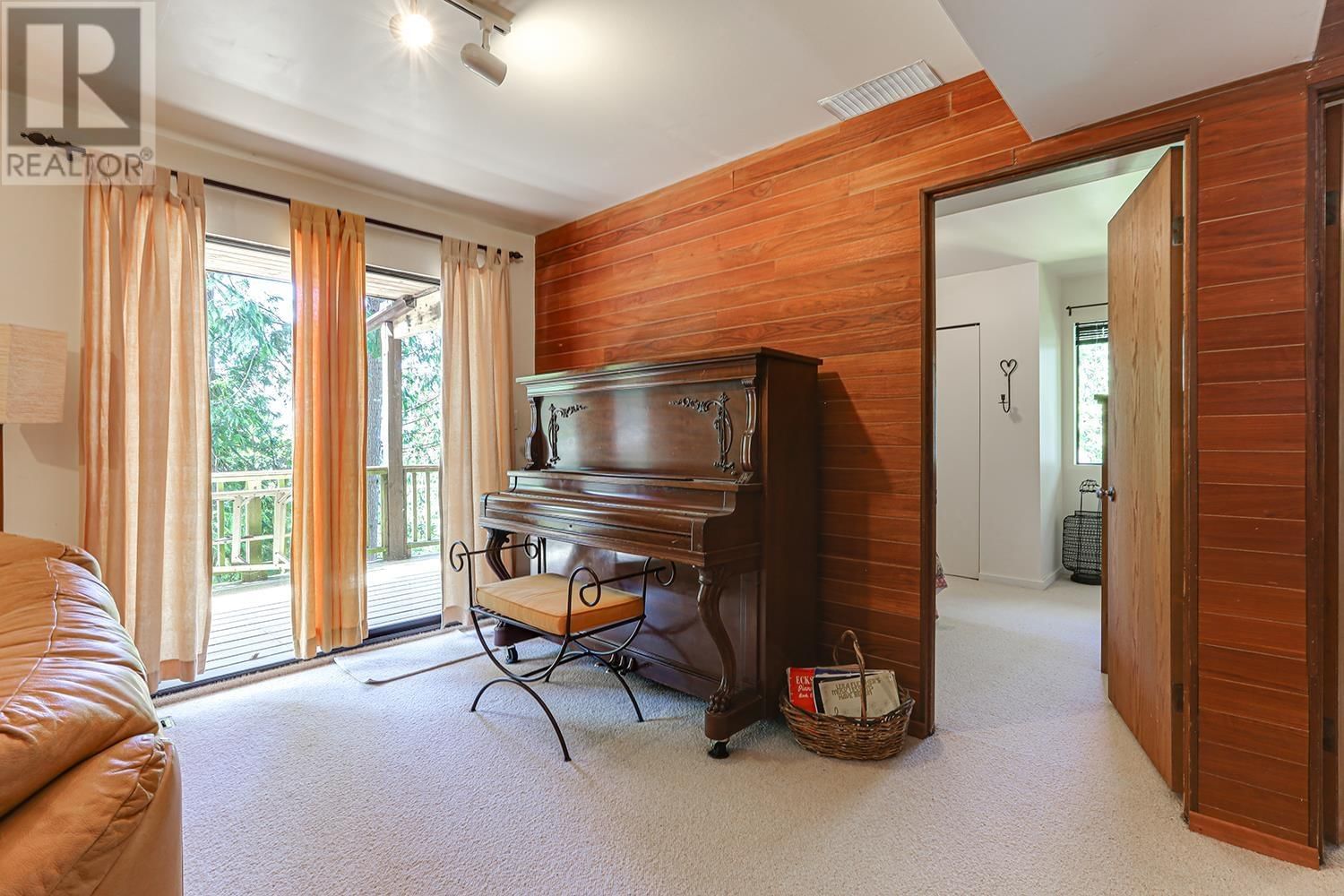 325 OCEANVIEW ROAD Image 28