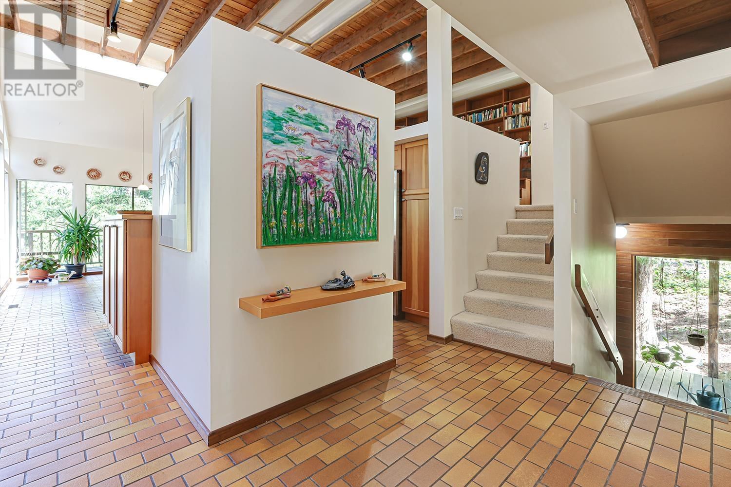 325 OCEANVIEW ROAD Image 3