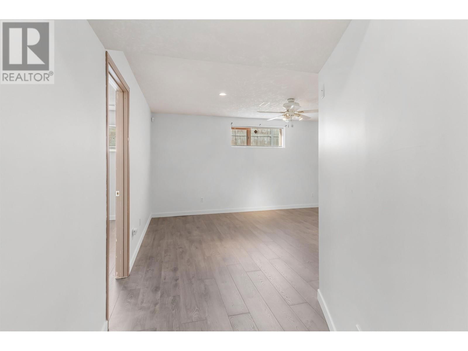 3849 GRACE CRESCENT Image 10