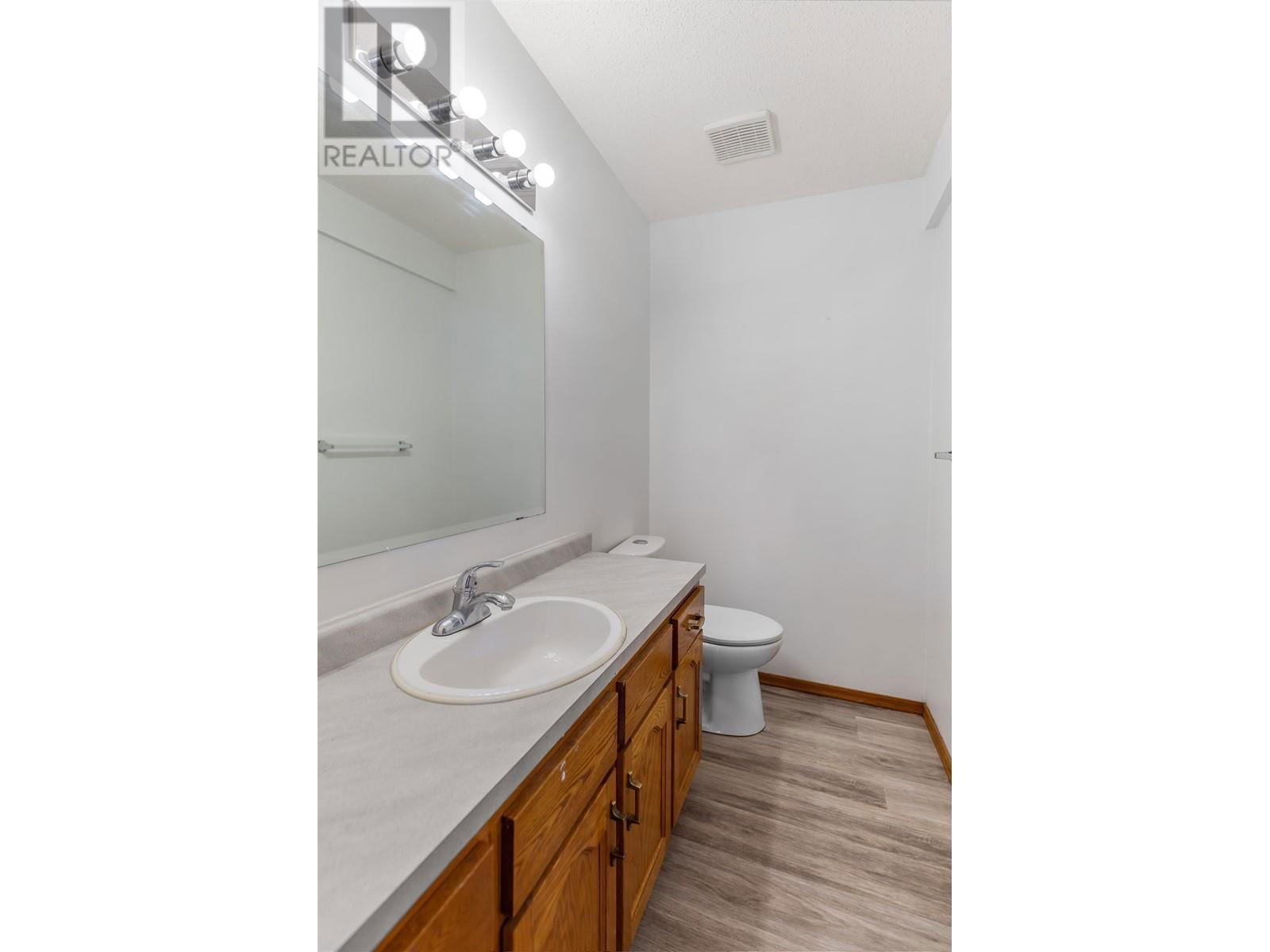 3849 GRACE CRESCENT Image 18