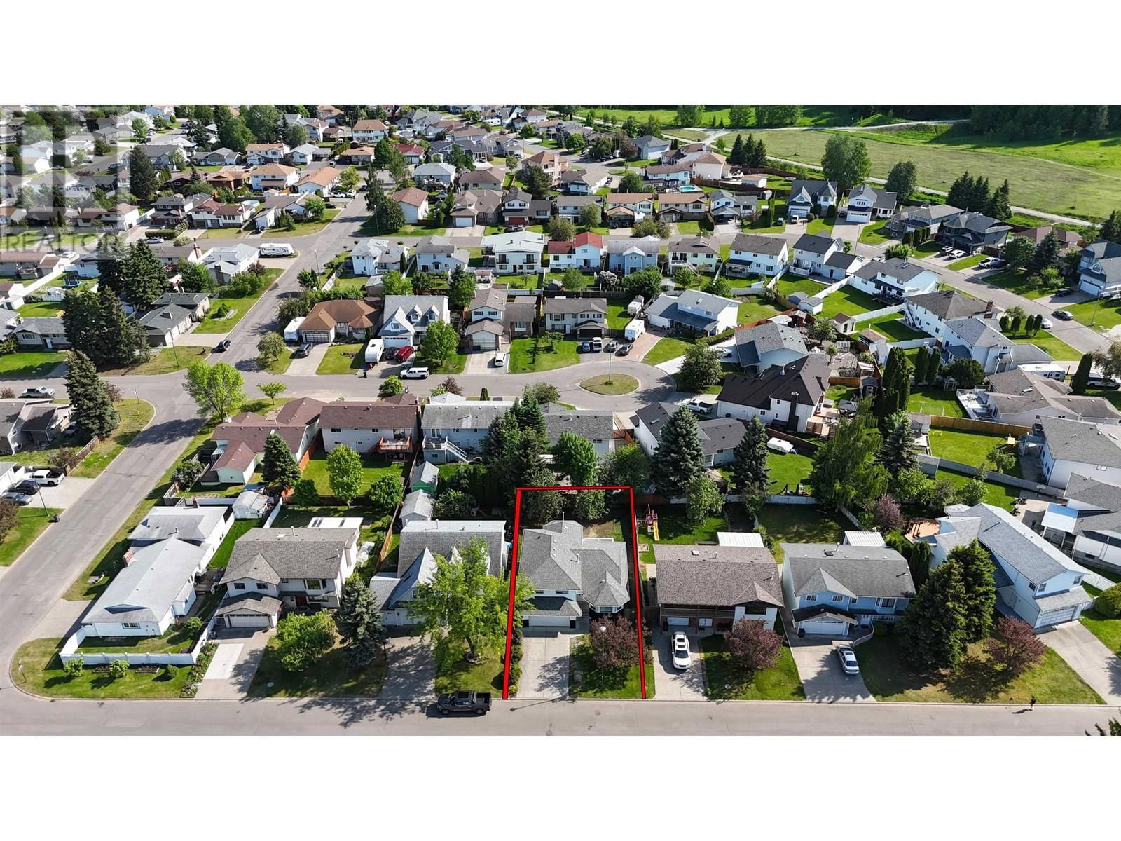 3849 GRACE CRESCENT Image 27