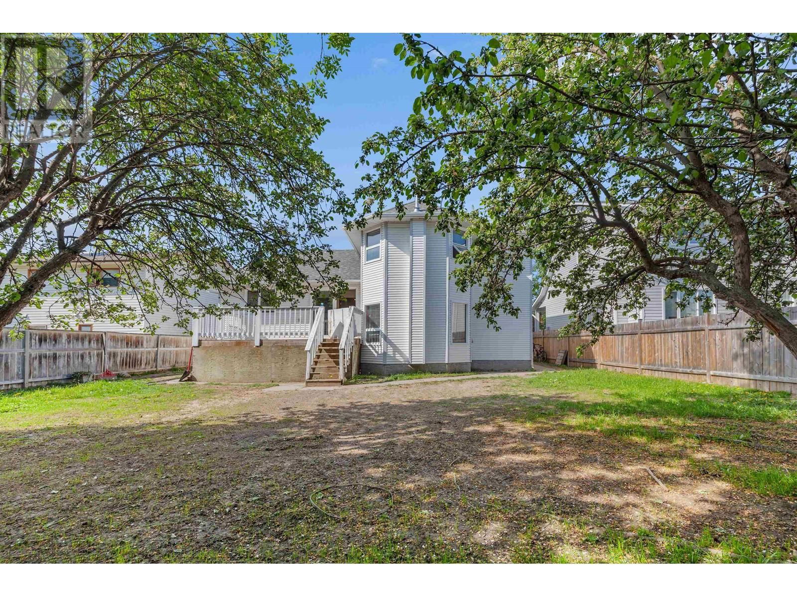 3849 GRACE CRESCENT Image 29