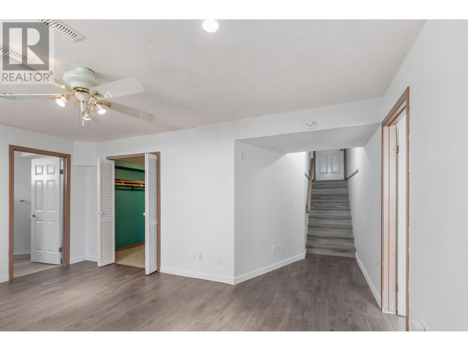 3849 GRACE CRESCENT Image 9