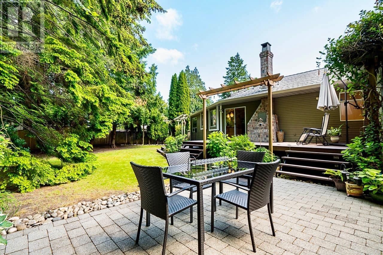 1471 GROVE PLACE Image 29
