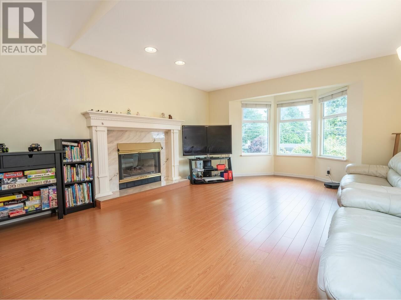 7932 ROSEWOOD STREET Image 3