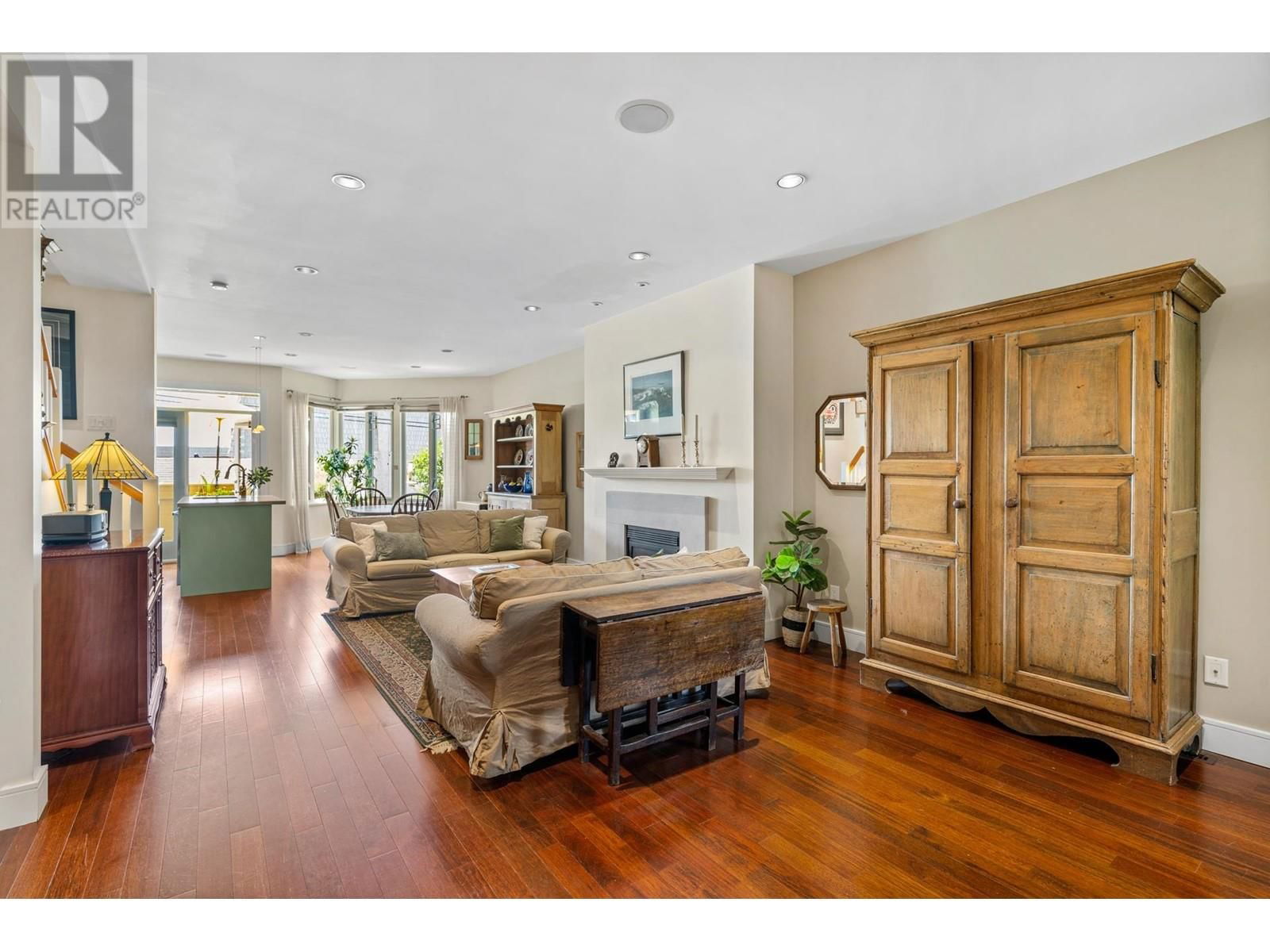 Primary Property View