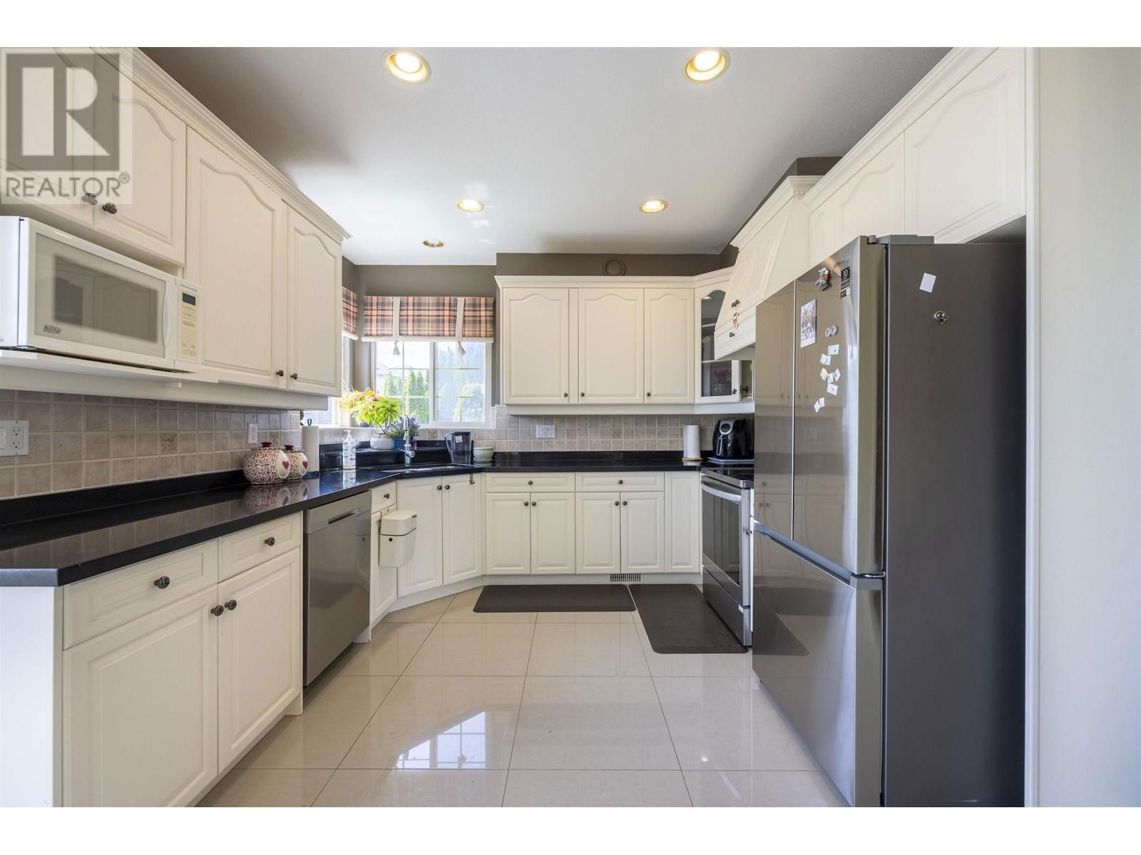 3080 CARDINAL COURT Image 10