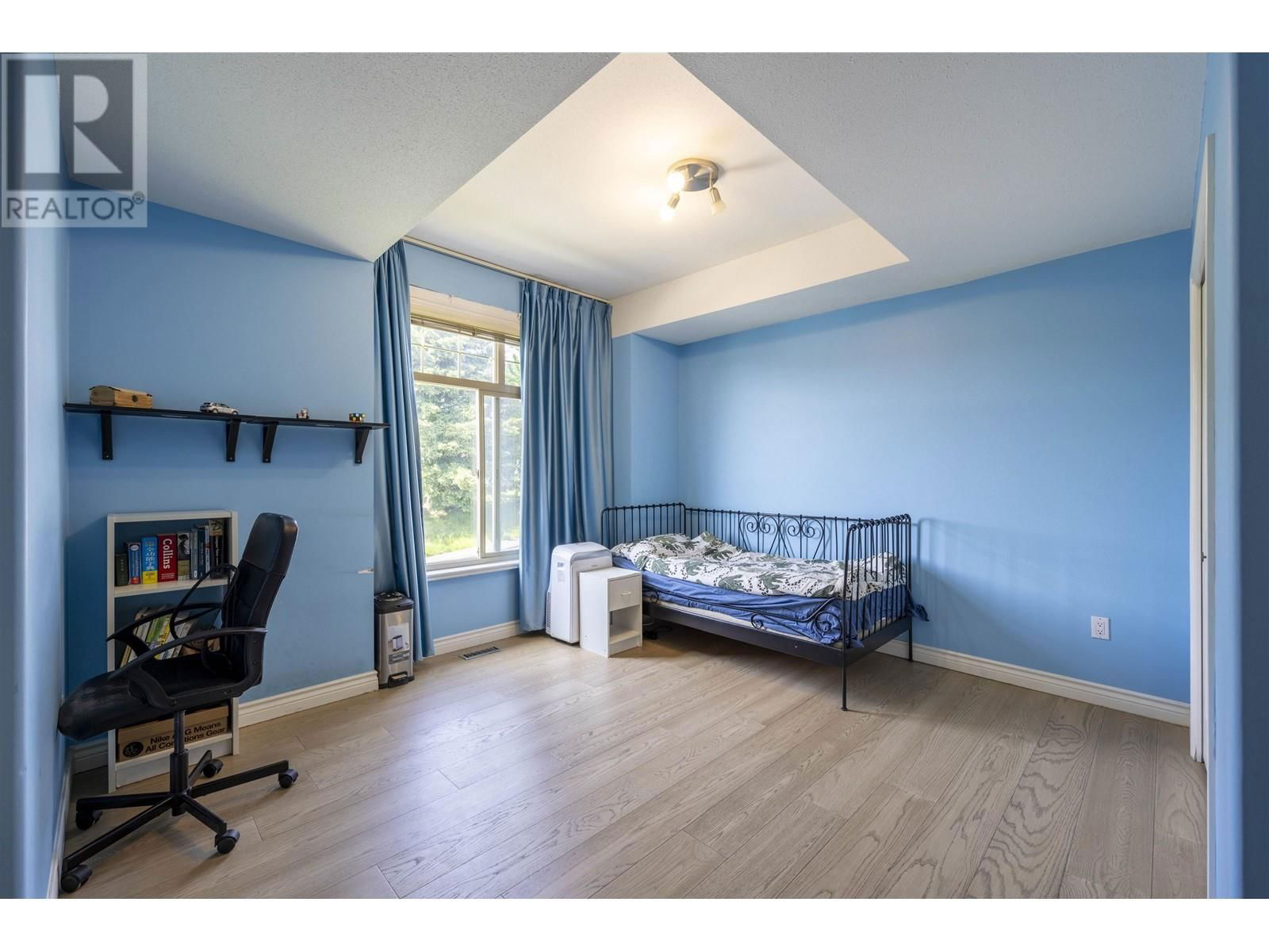 3080 CARDINAL COURT Image 23
