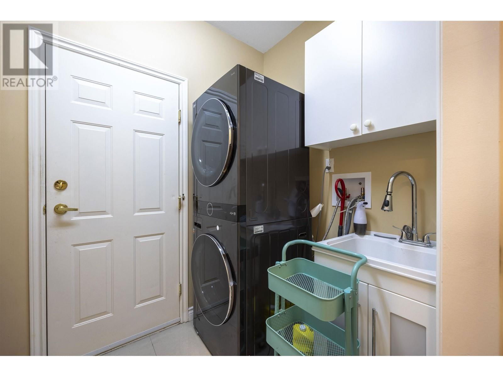 3080 CARDINAL COURT Image 25