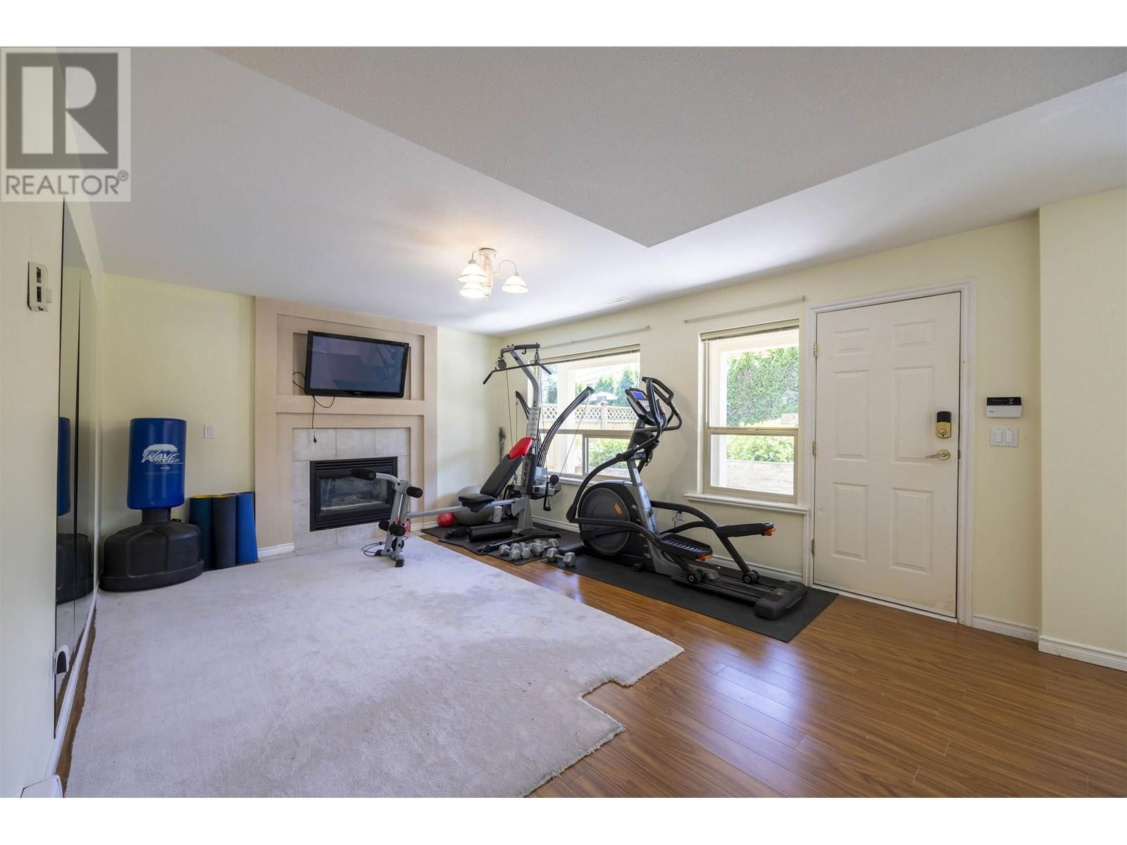 3080 CARDINAL COURT Image 26