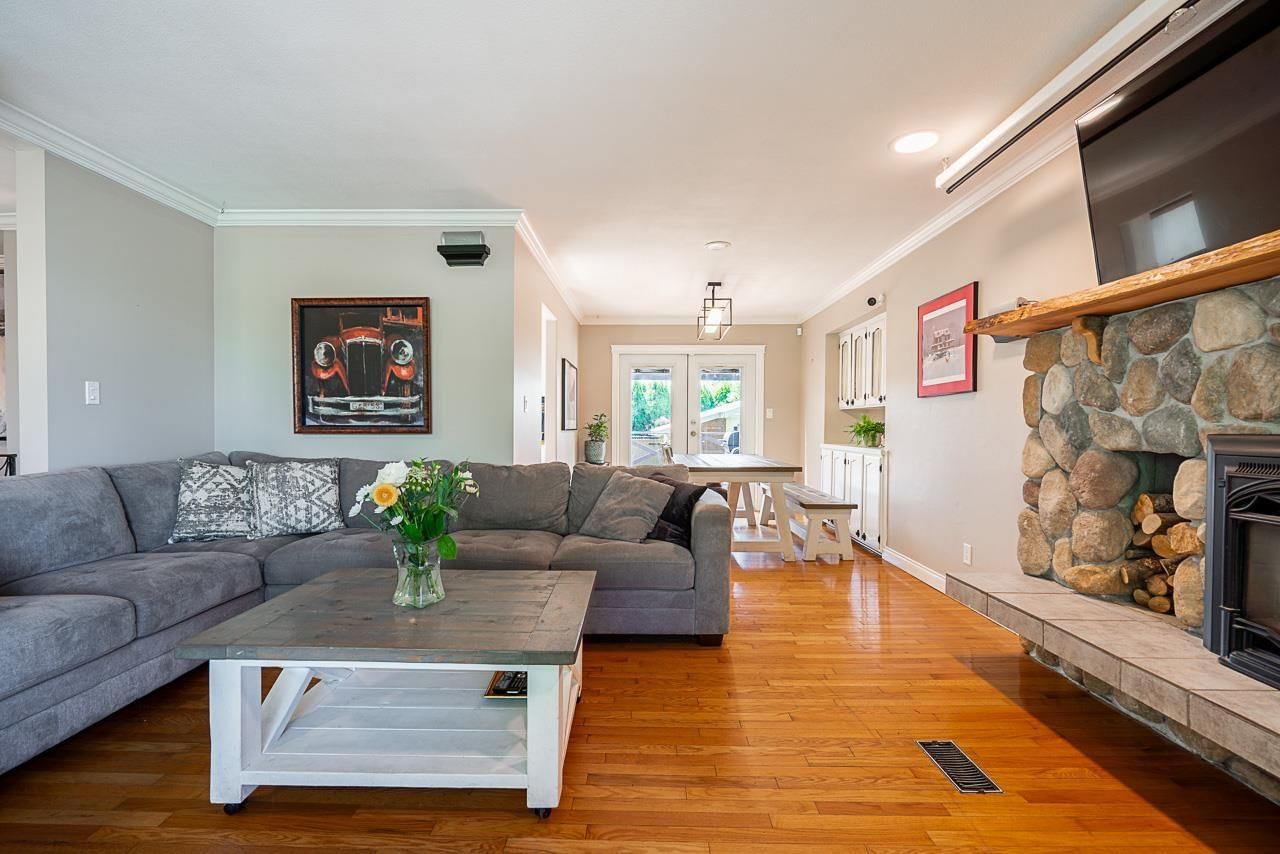 32468 MONTGOMERY Image 9