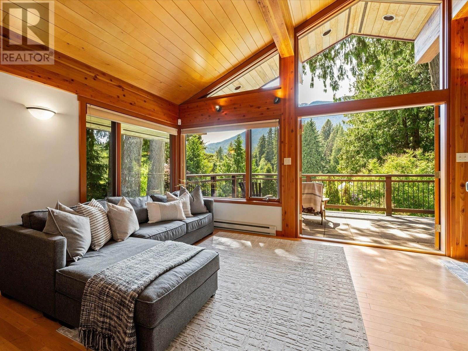 6557 BALSAM WAY Image 3