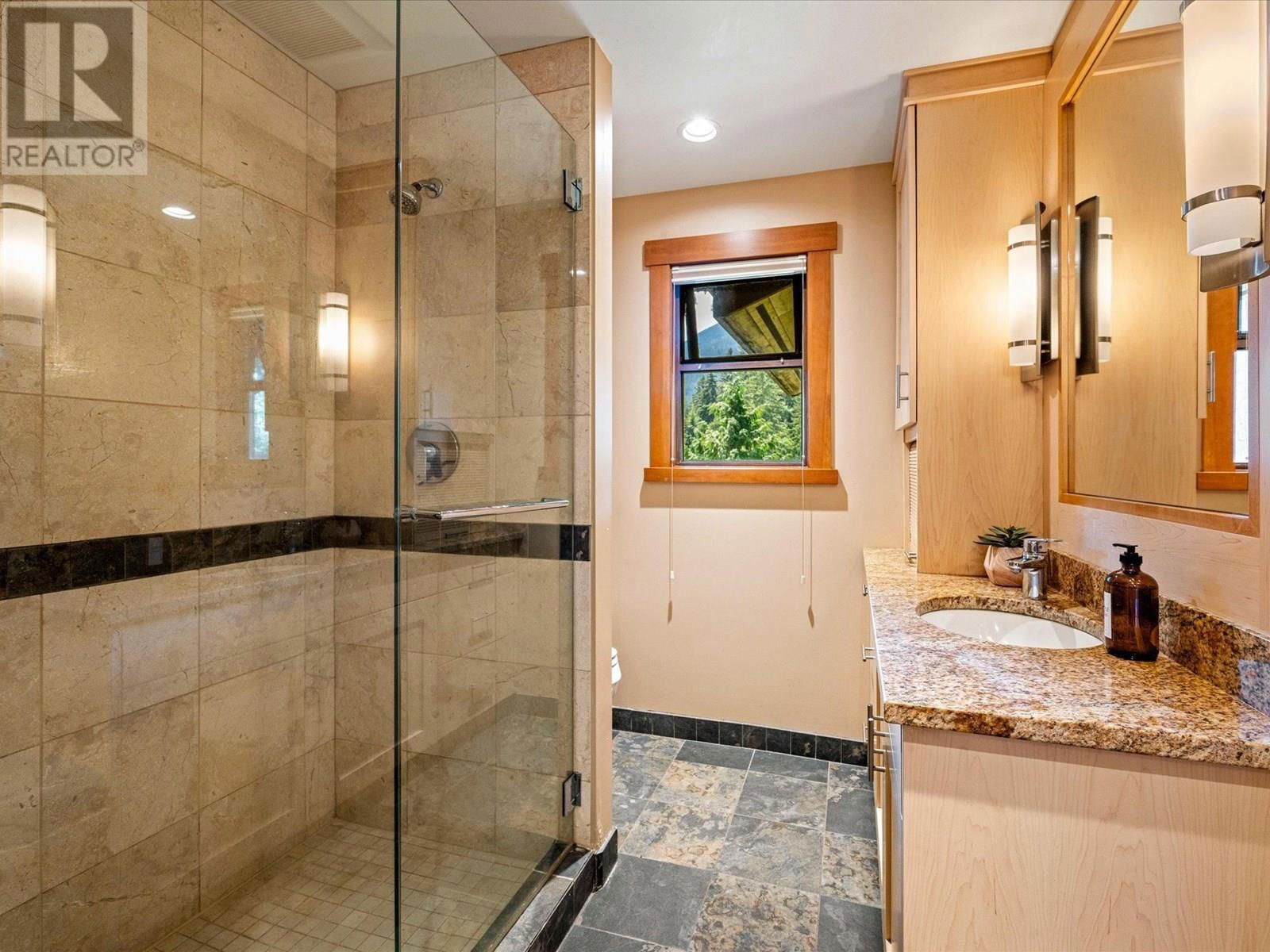 6557 BALSAM WAY Image 32