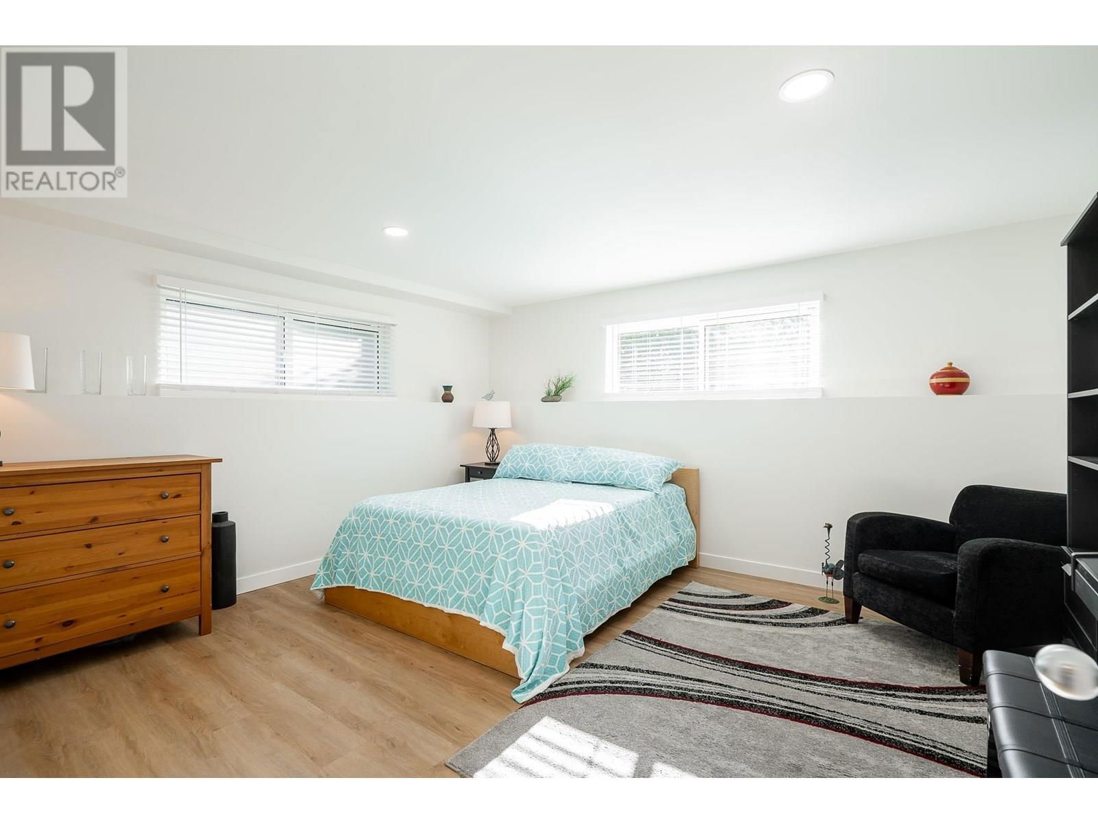 1115 VICTORY DRIVE Image 21