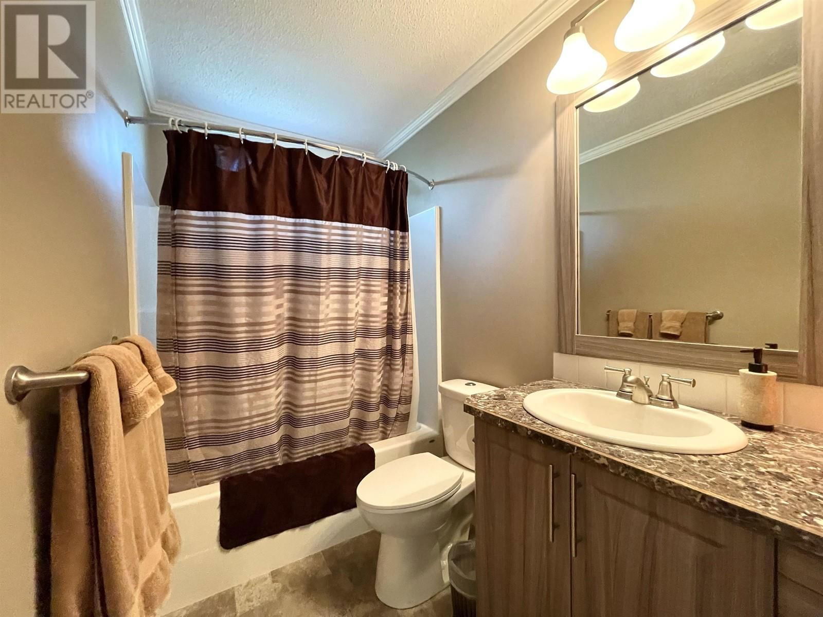 5243 4TH AVENUE Image 14