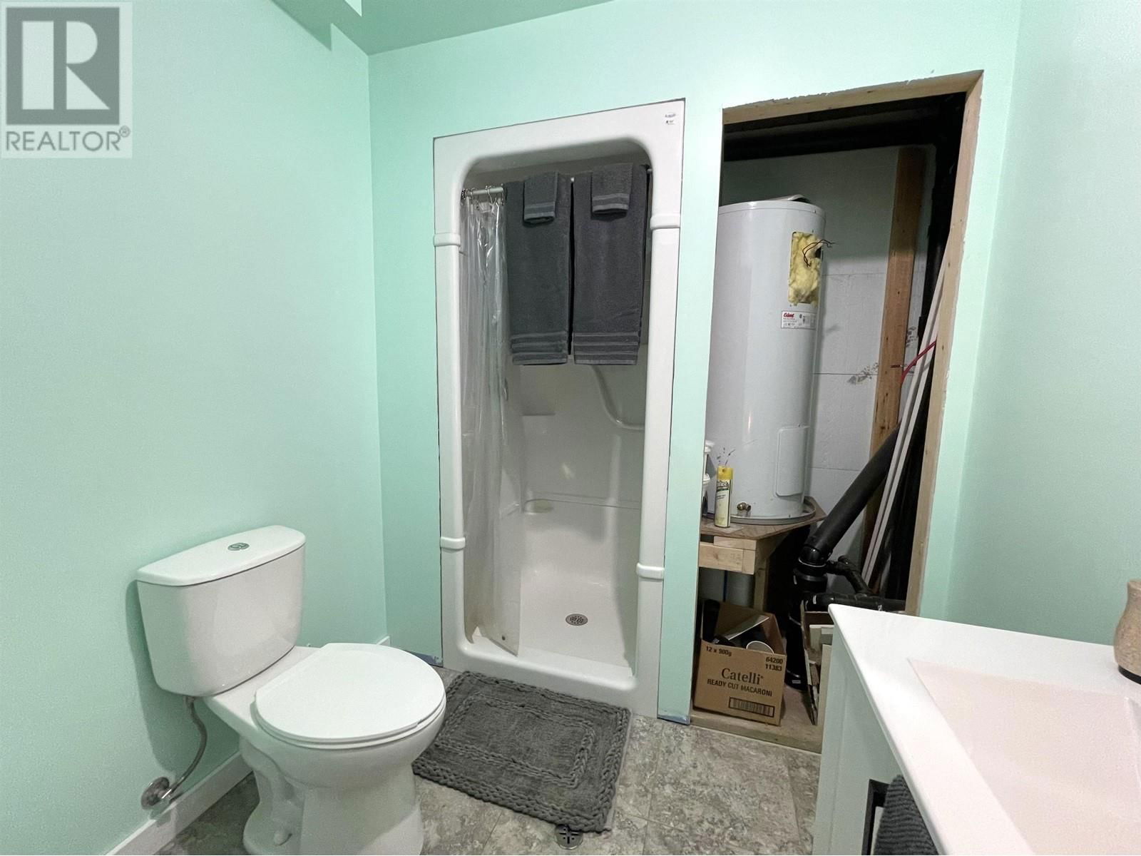 5243 4TH AVENUE Image 29
