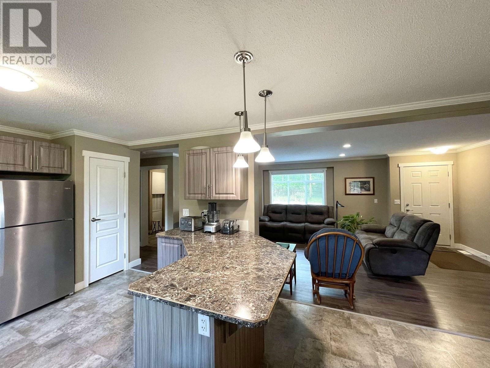 5243 4TH AVENUE Image 6