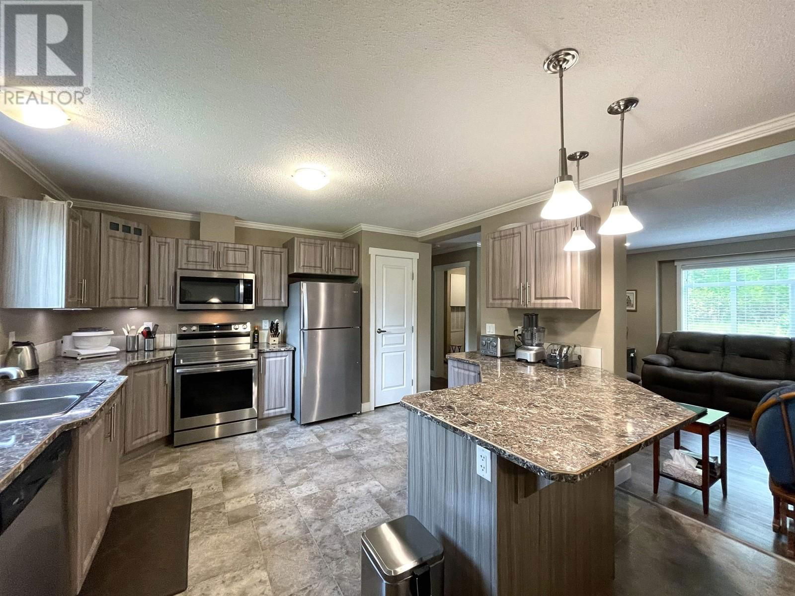 5243 4TH AVENUE Image 7