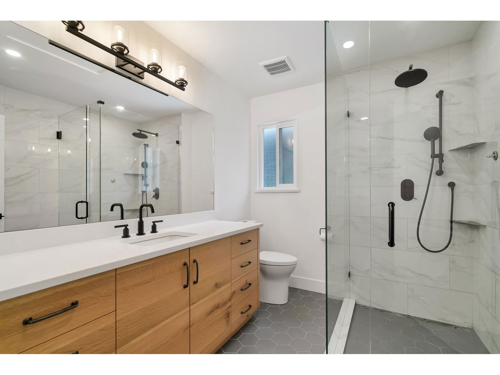 34502 BLATCHFORD Image 11