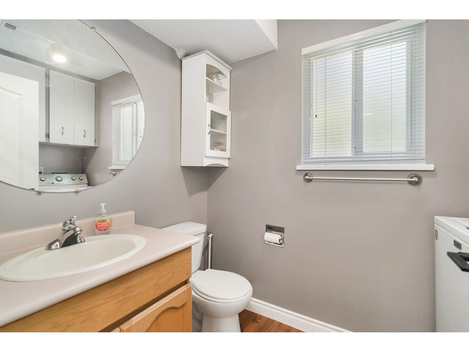 34502 BLATCHFORD Image 20