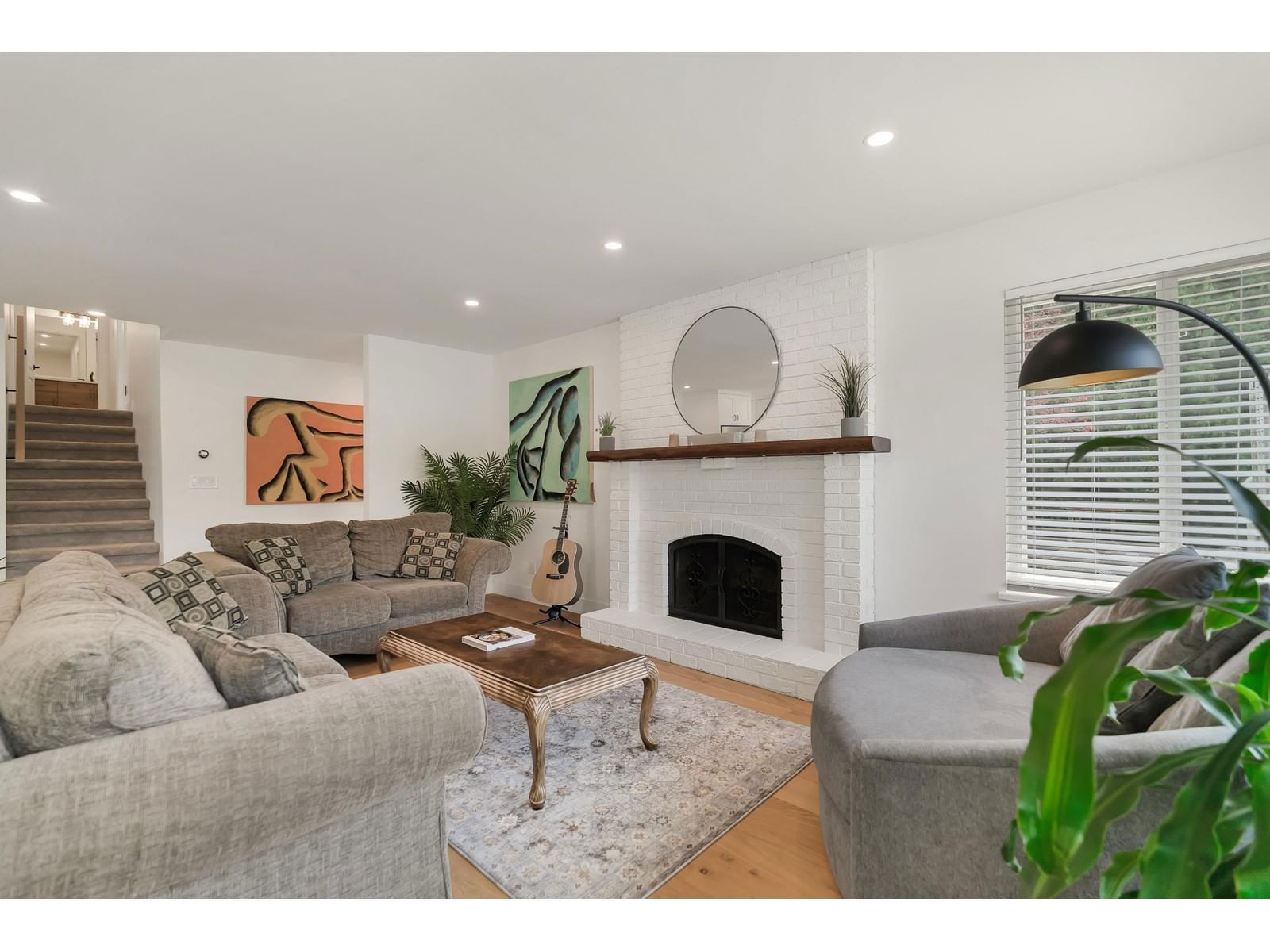 34502 BLATCHFORD Image 3