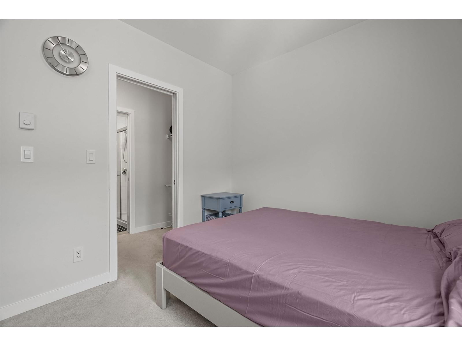 150 - 32633 SIMON Image 23