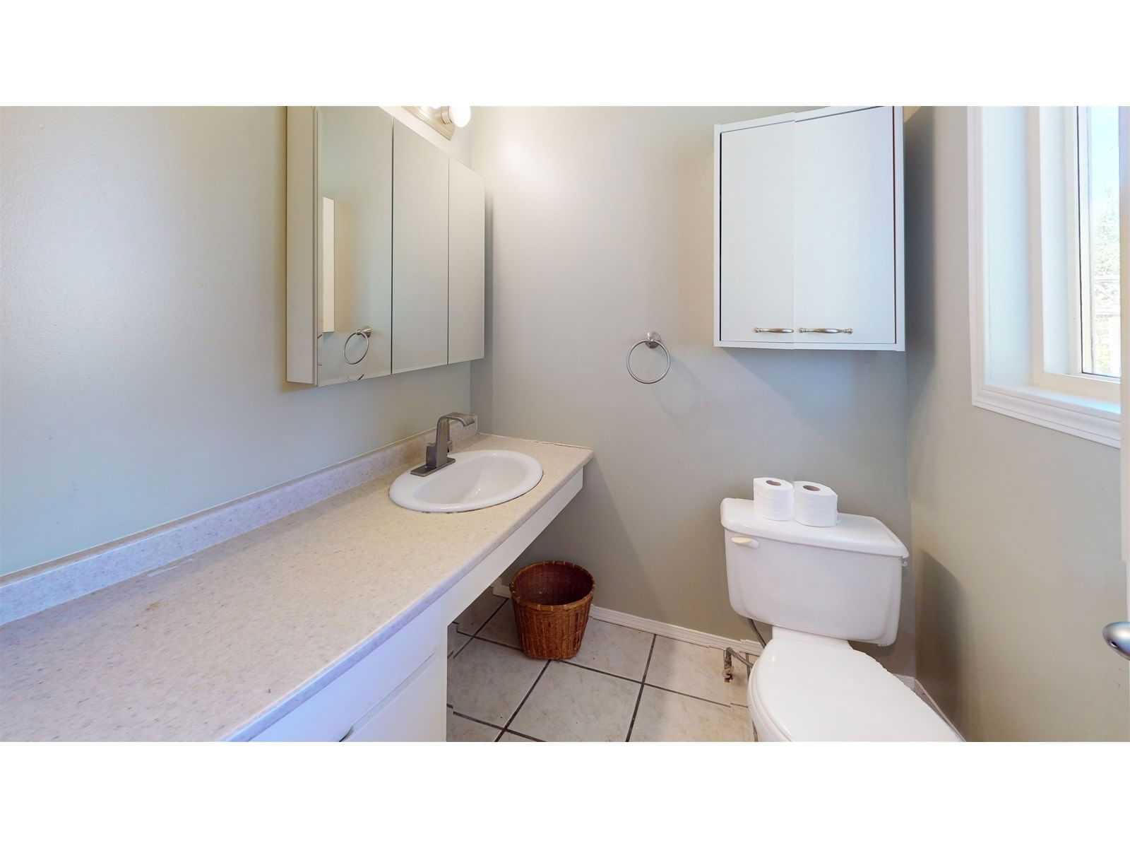 15463 16A Image 11