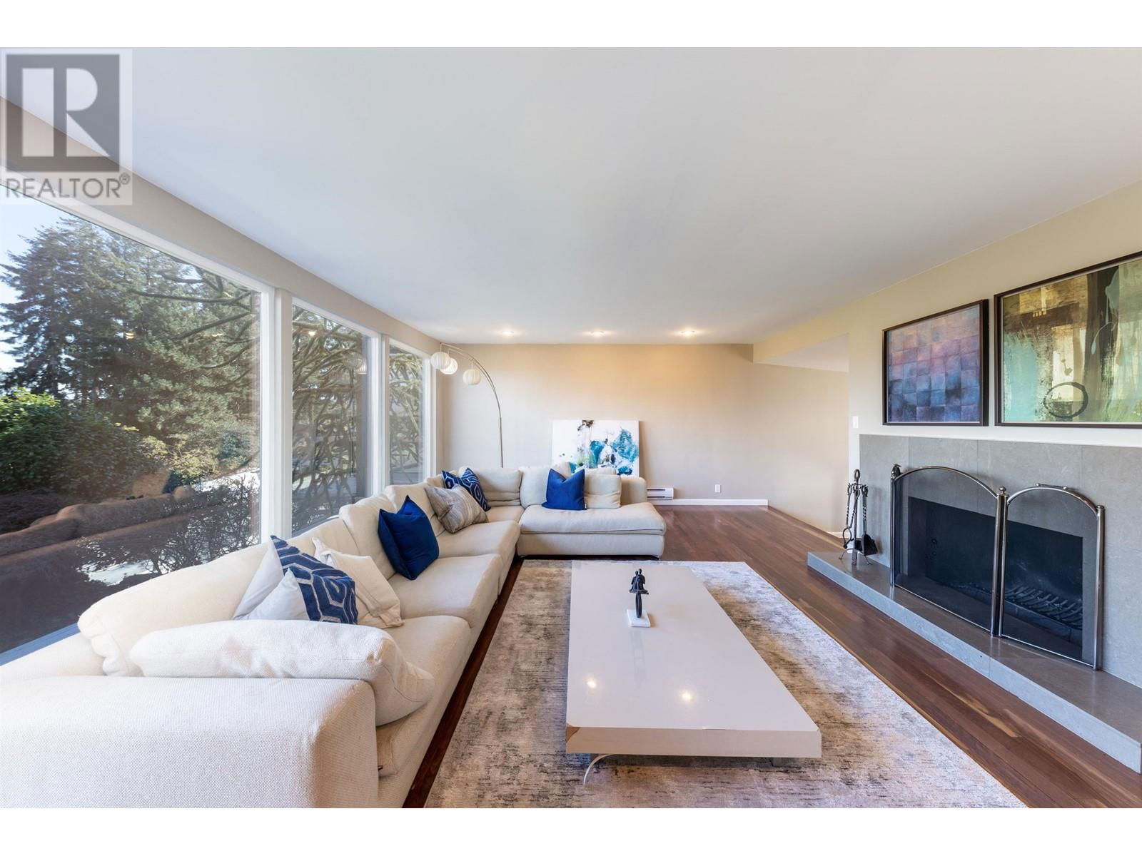 4393 PUGET DRIVE Image 5