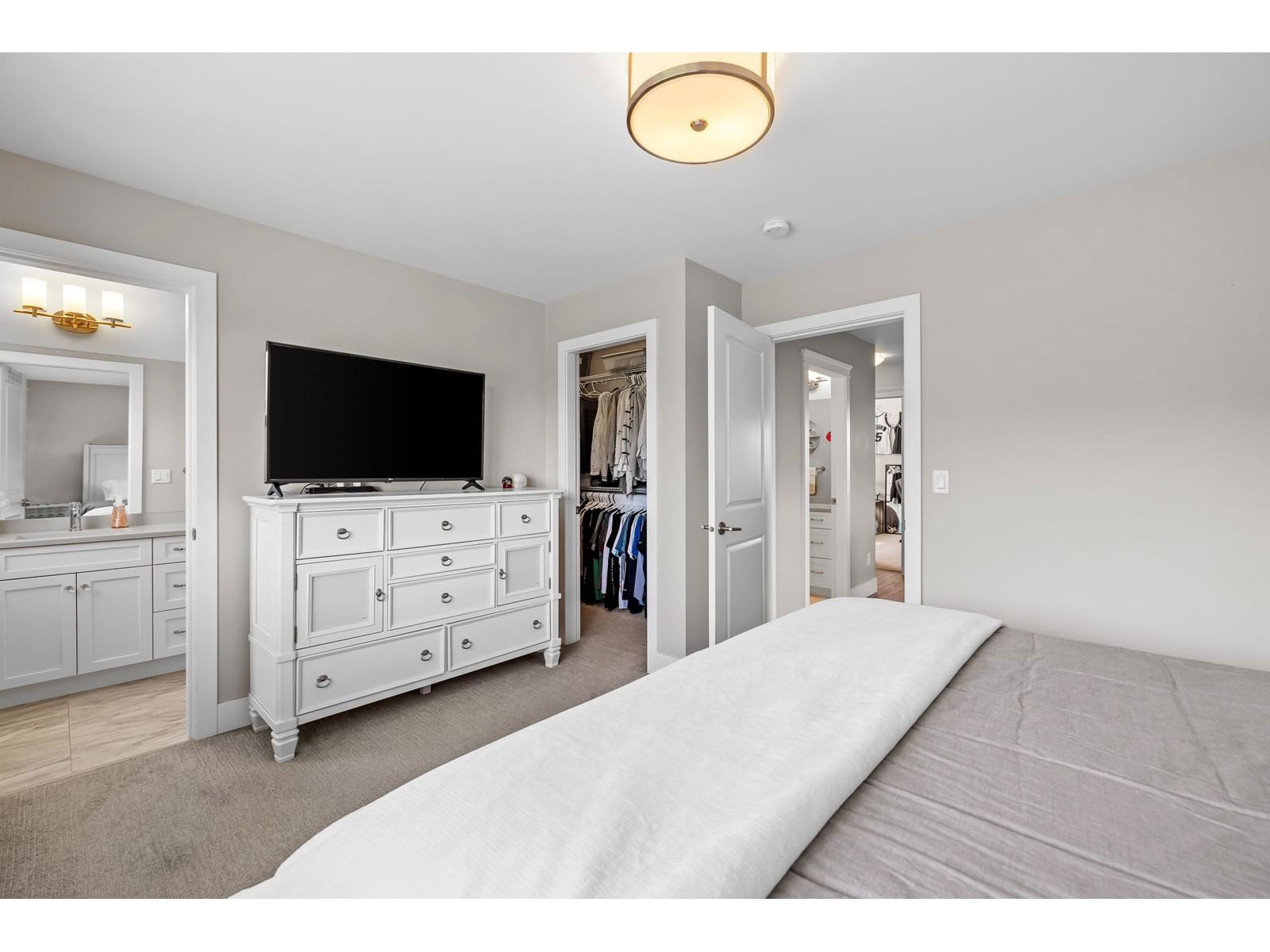 26 - 4295 OLD CLAYBURN Image 25