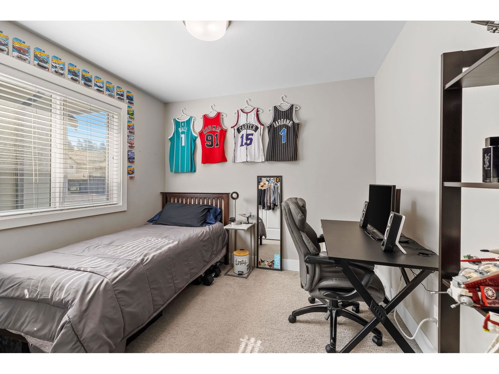 26 - 4295 OLD CLAYBURN Image 30