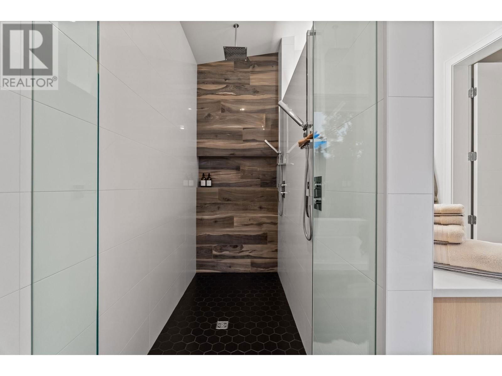 3350 DESCARTES PLACE Image 12