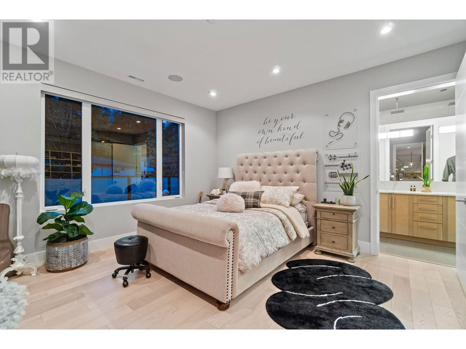 3350 DESCARTES PLACE Image 13