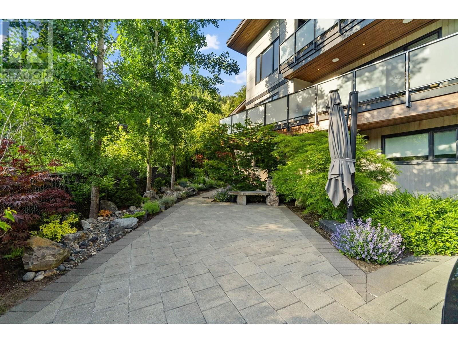 3350 DESCARTES PLACE Image 32