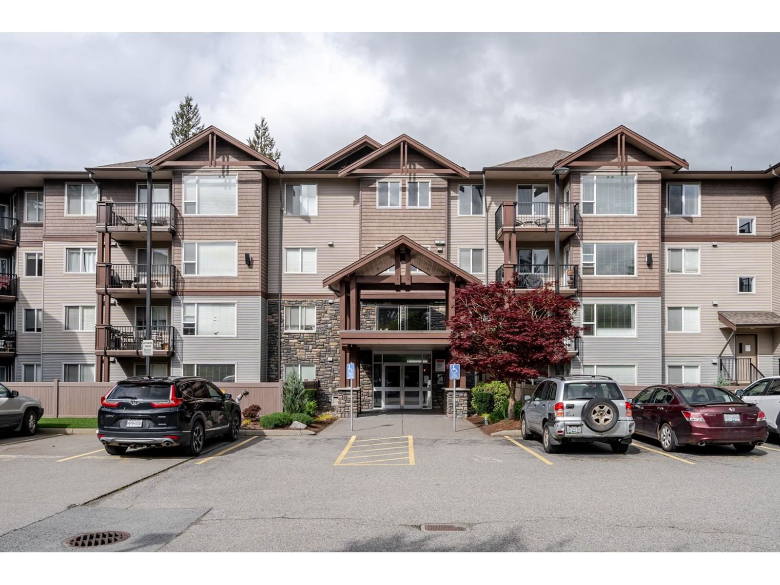 109 - 2581 LANGDON Image 1
