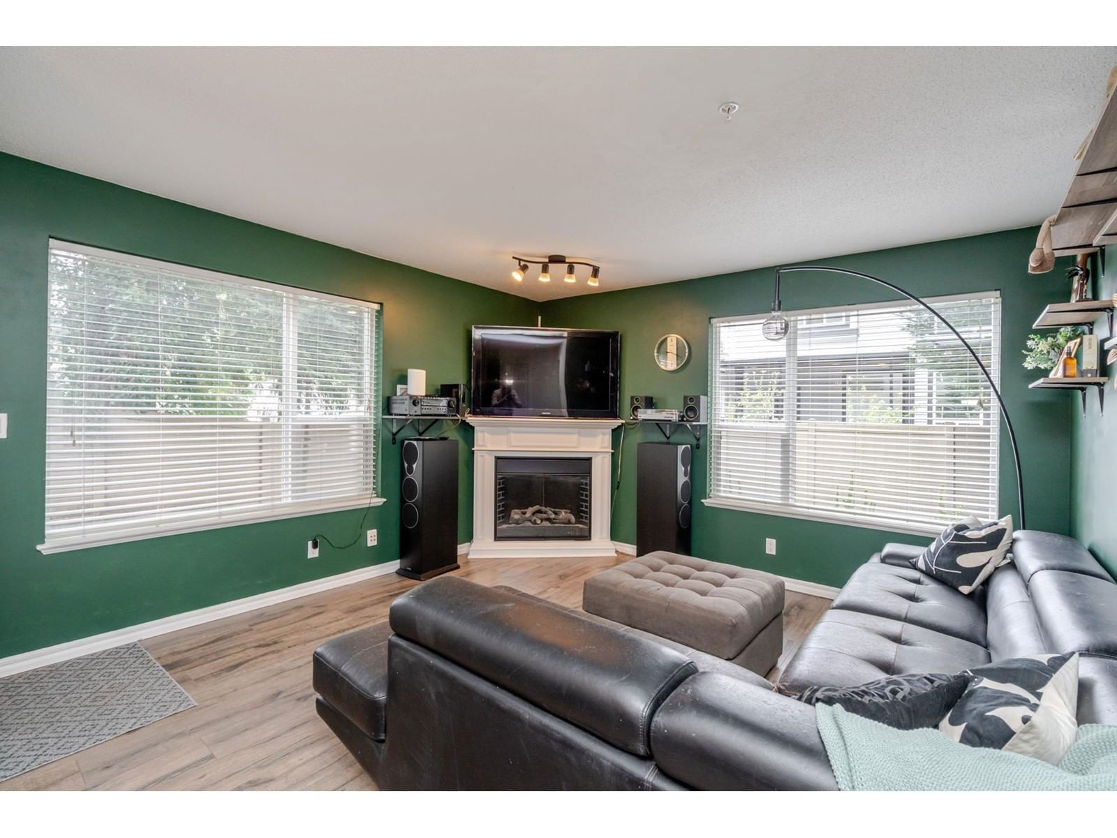 109 - 2581 LANGDON Image 6