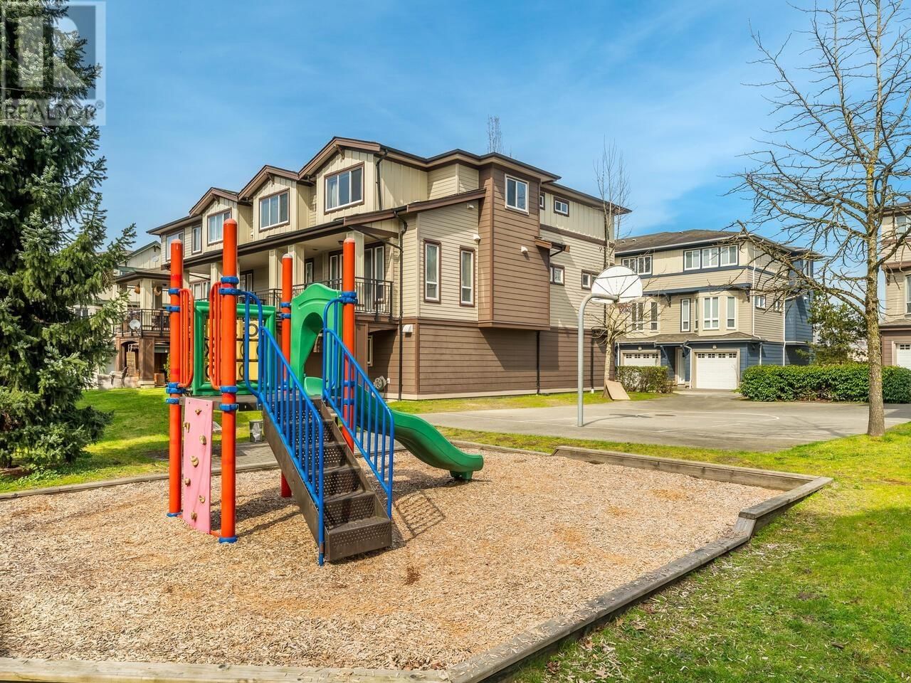 46 - 160 PEMBINA STREET Image 25