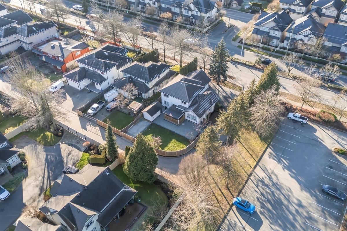 6182 168 STREET Image 4