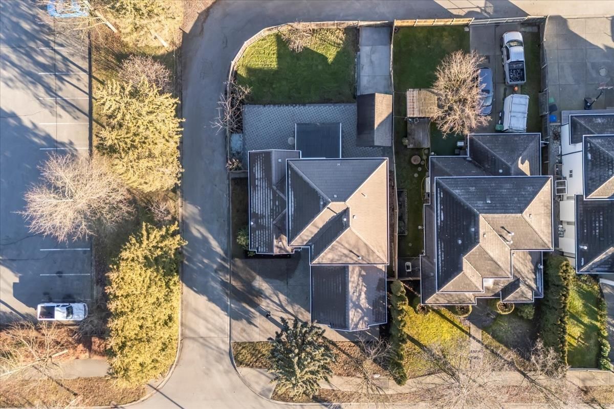 6182 168 STREET Image 6