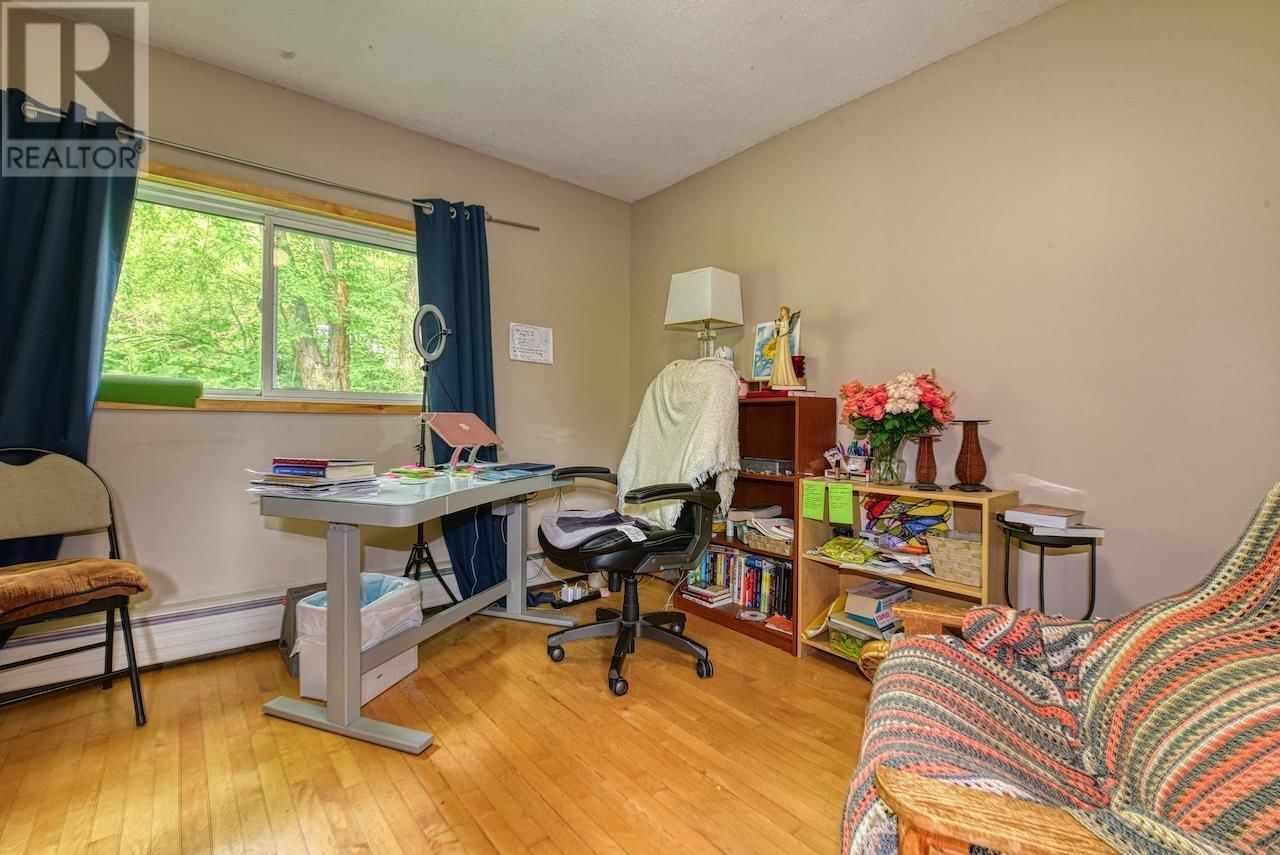 1510 BROADWAY AVENUE Image 13