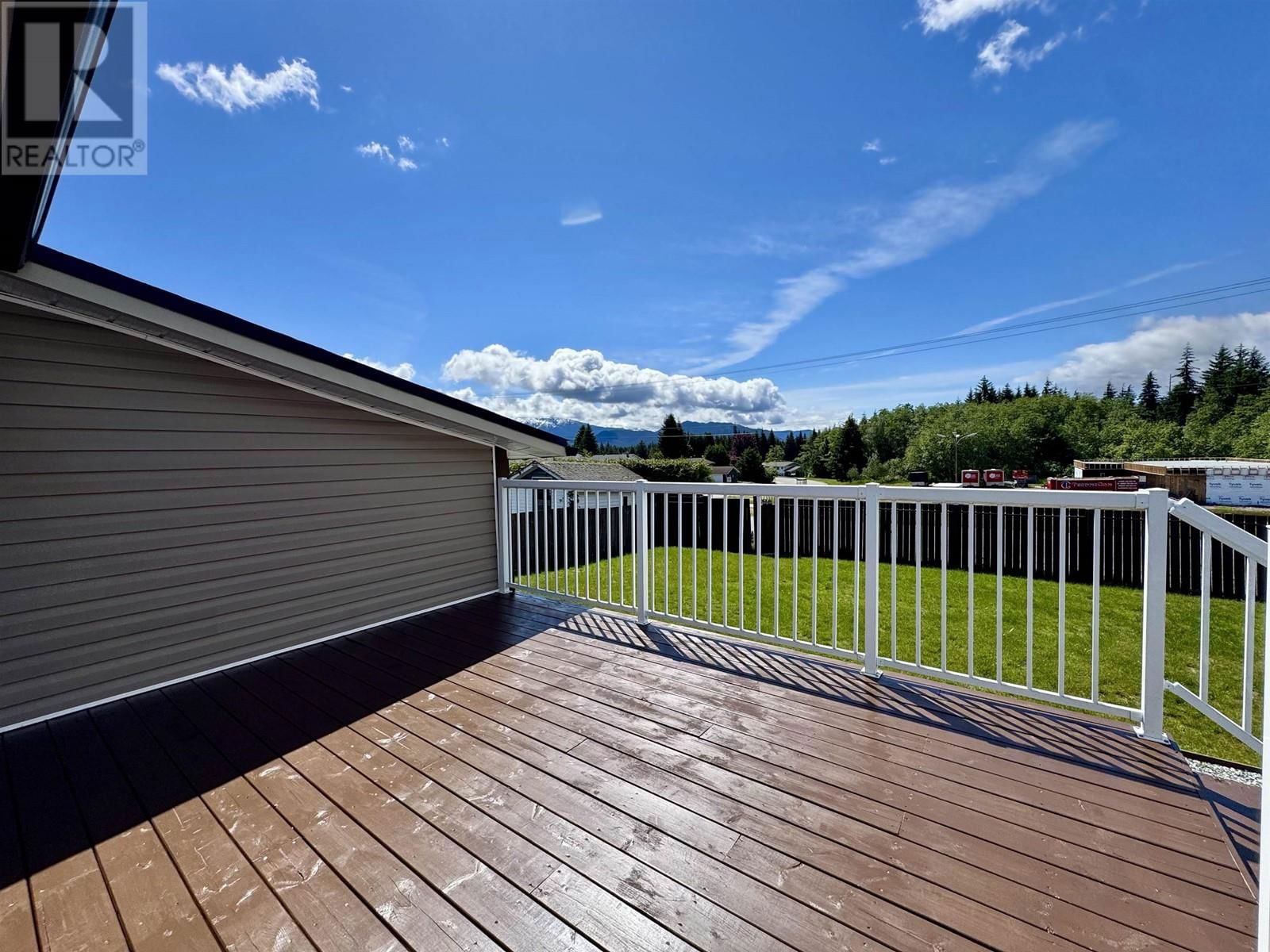 107 CARLSON STREET Image 26