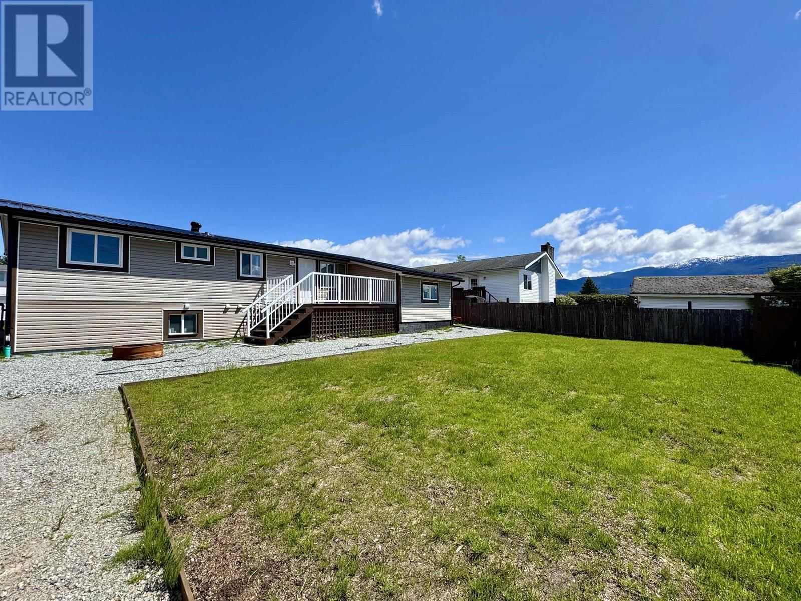 107 CARLSON STREET Image 27