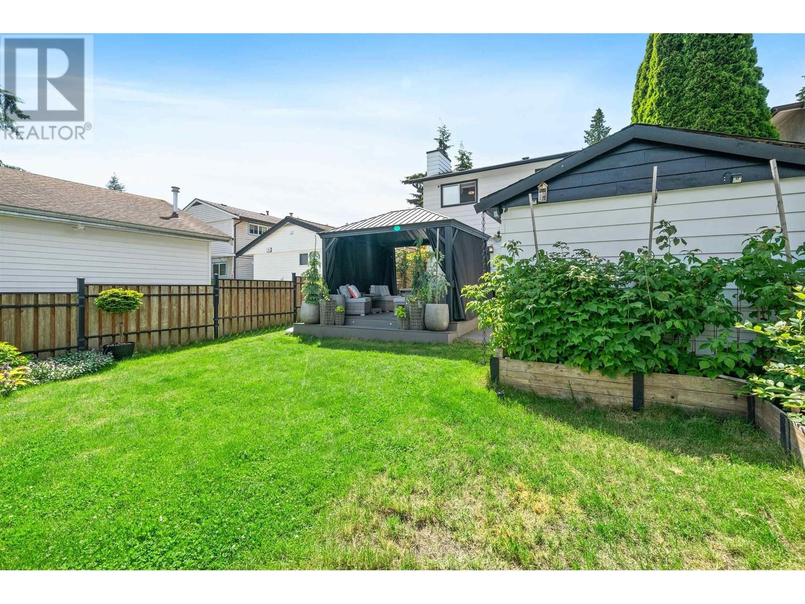 3456 VINCENT STREET Image 29