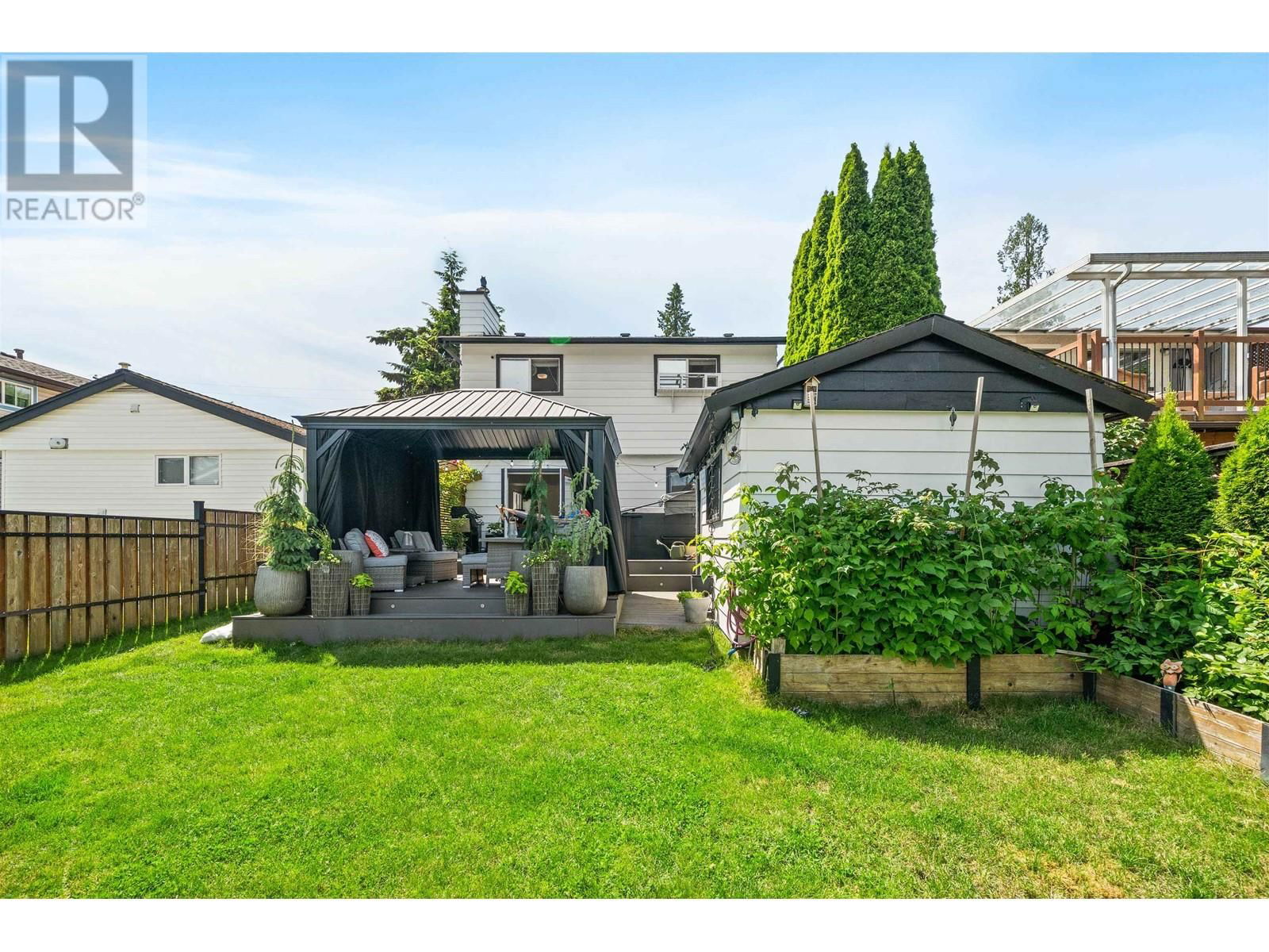 3456 VINCENT STREET Image 31