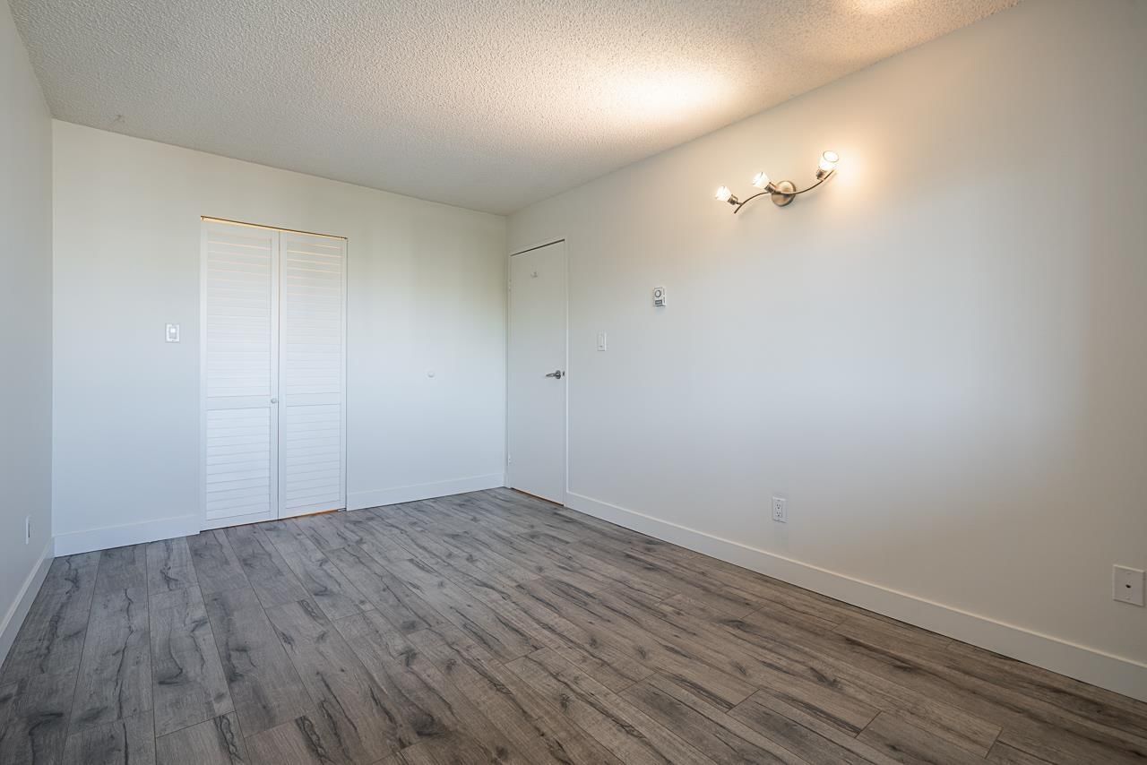 311 - 5294 204 Image 14
