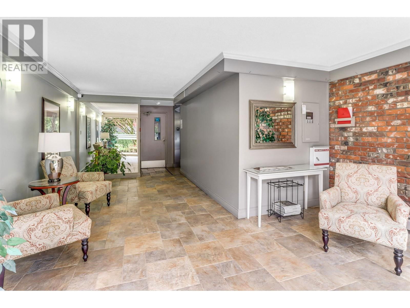1214 - 235 KEITH ROAD Image 3