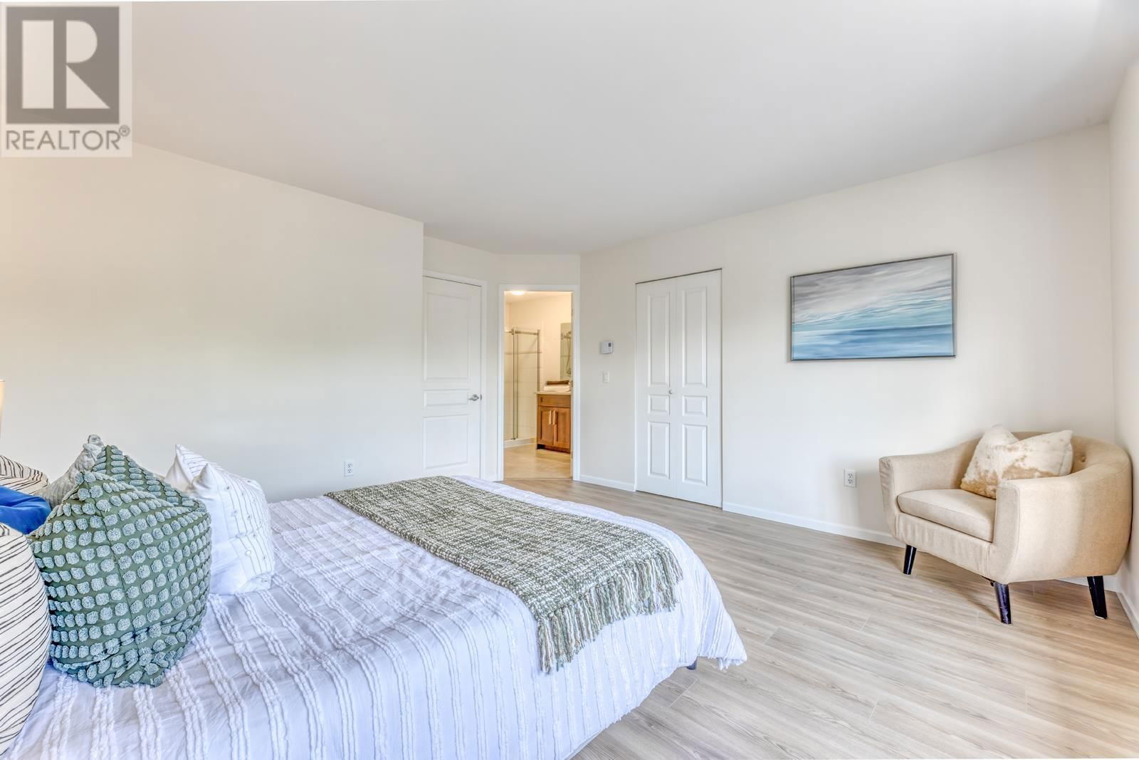 22 - 5240 OAKMOUNT CRESCENT Image 16