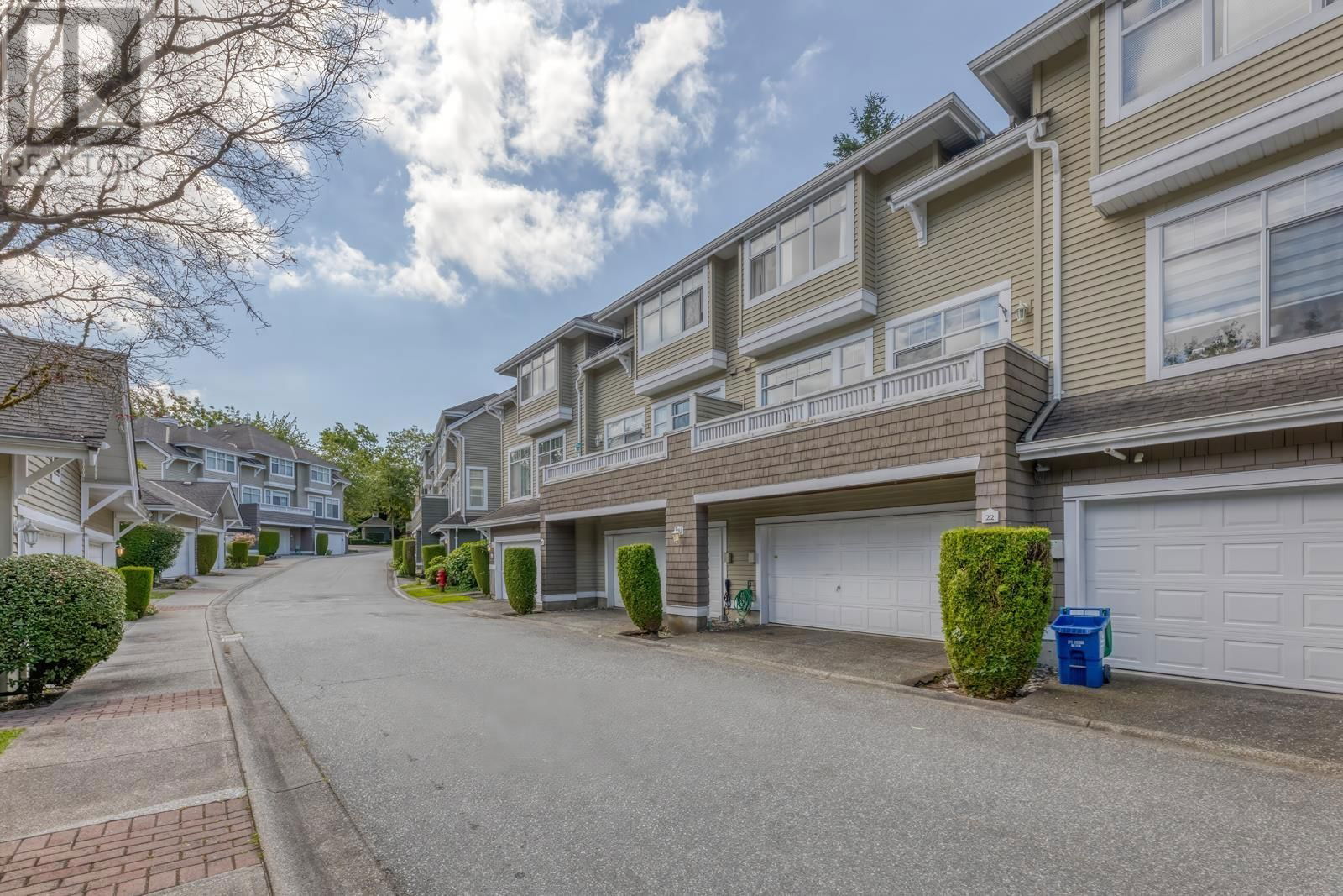 22 - 5240 OAKMOUNT CRESCENT Image 26