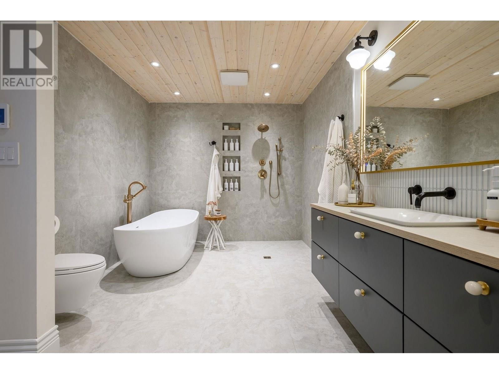 580 IOCO ROAD Image 13