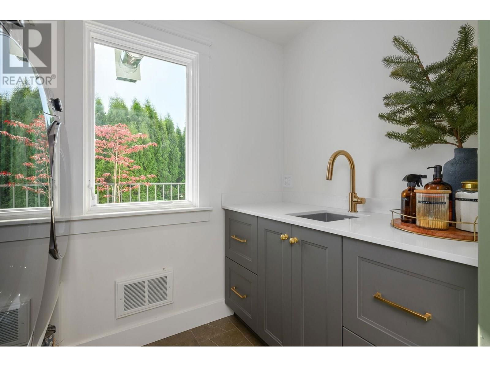 580 IOCO ROAD Image 19