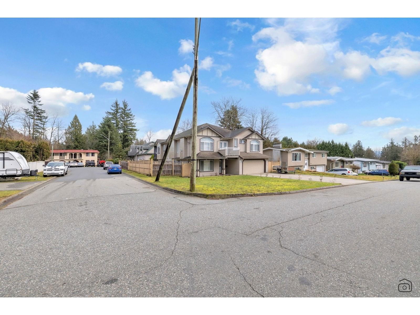 7480 LEE Image 32